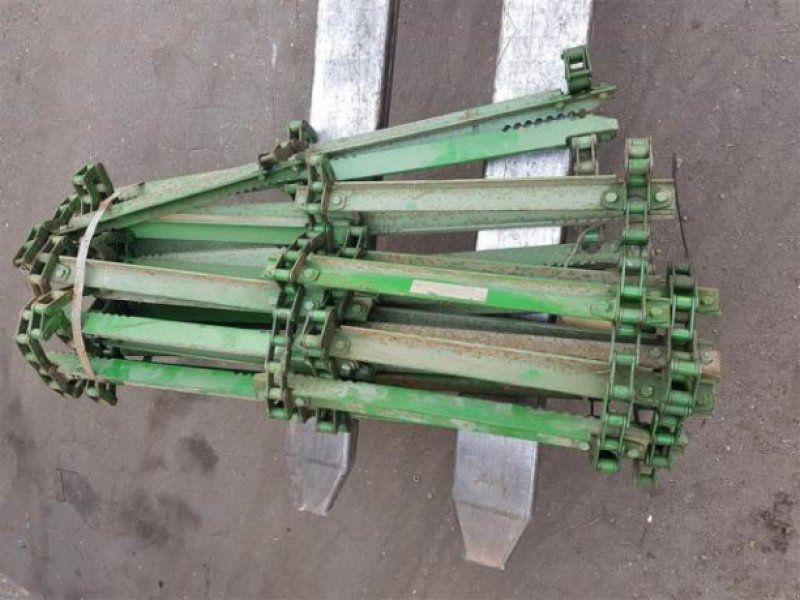 John Deere 1052