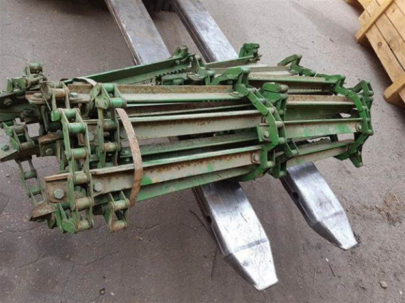 John Deere 1052