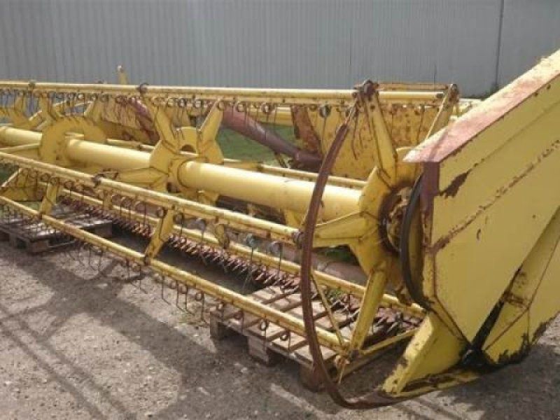 New Holland 15