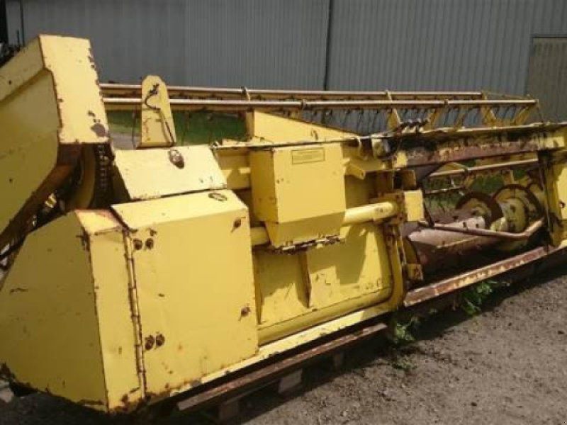New Holland 15