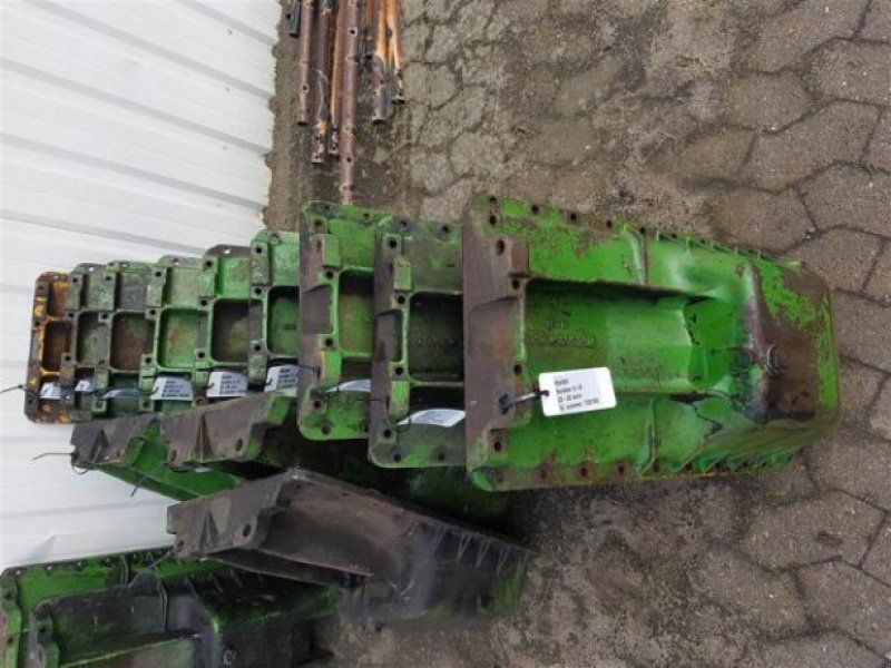 John Deere 2030