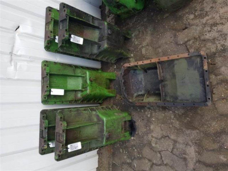 John Deere 2040