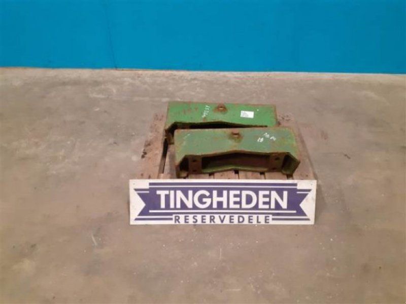 John Deere 4240