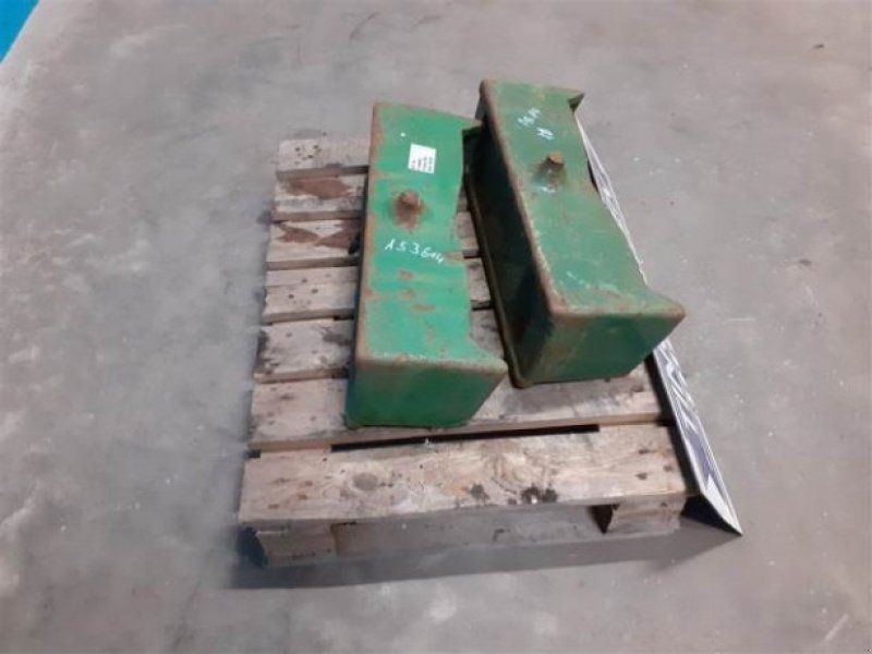 John Deere 4240