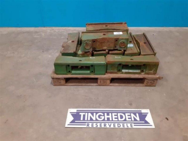 John Deere 2040