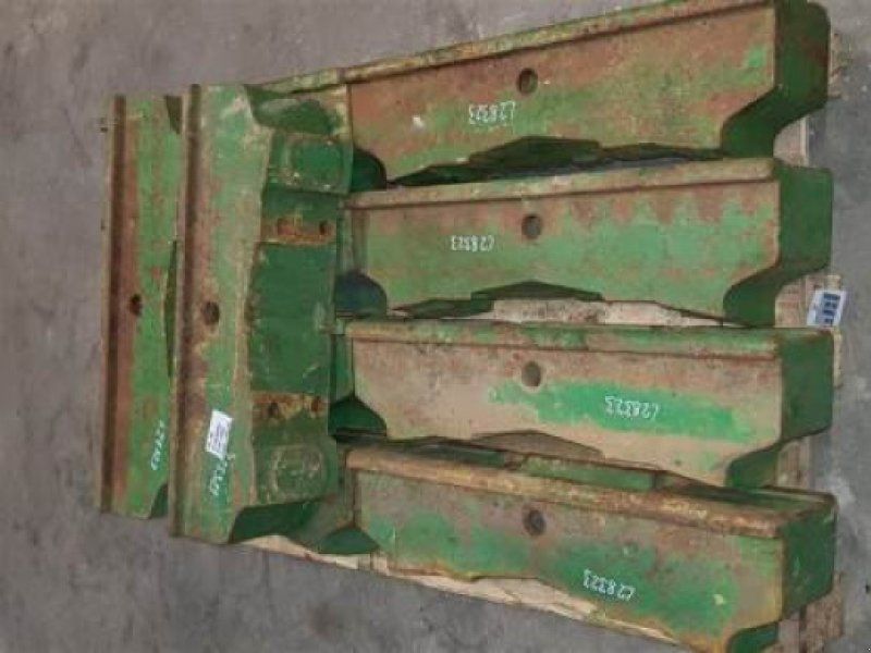 John Deere 3040