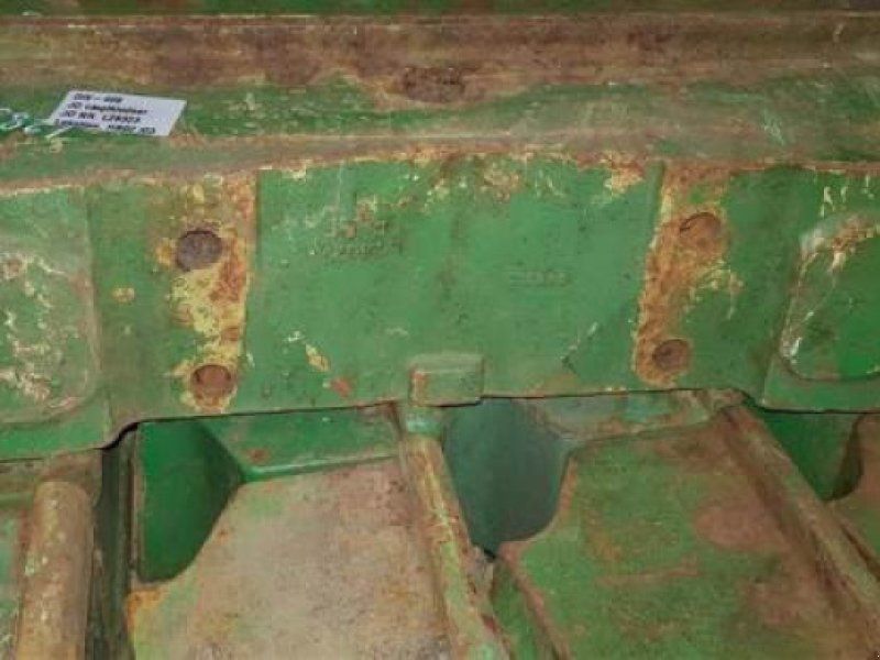 John Deere 3040