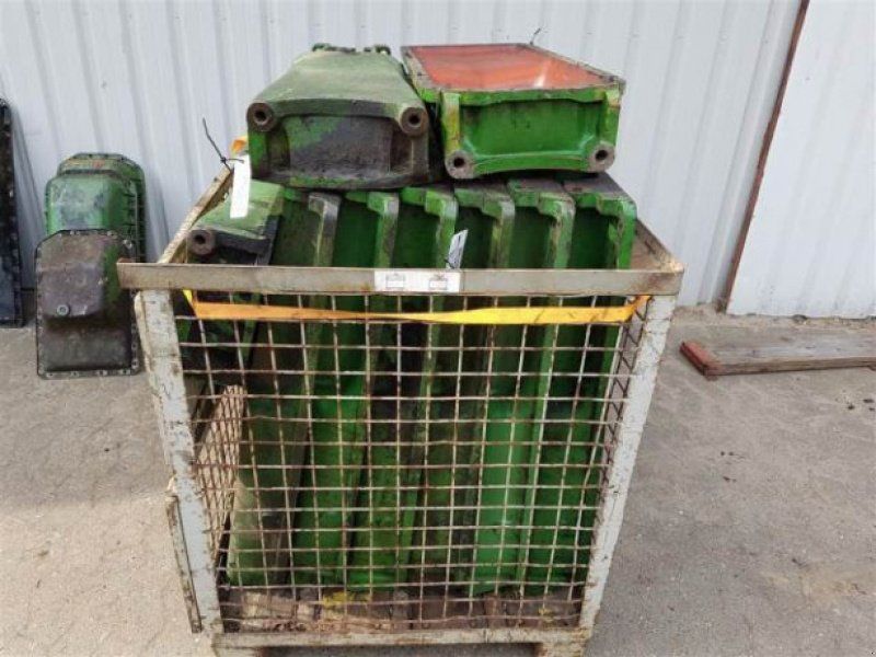 John Deere 3040