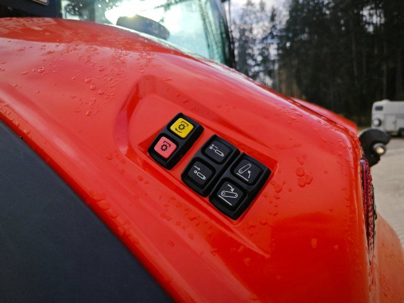 Kubota M7-173 Premium KVT