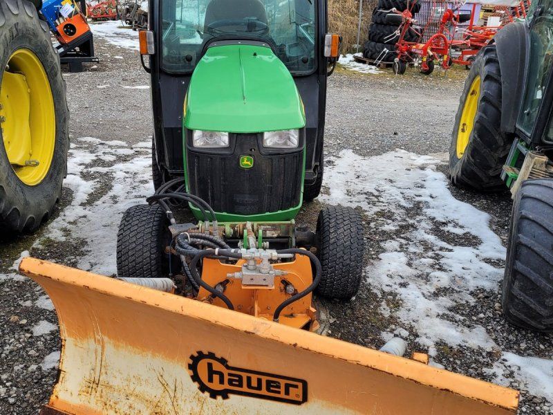 John Deere 1026R