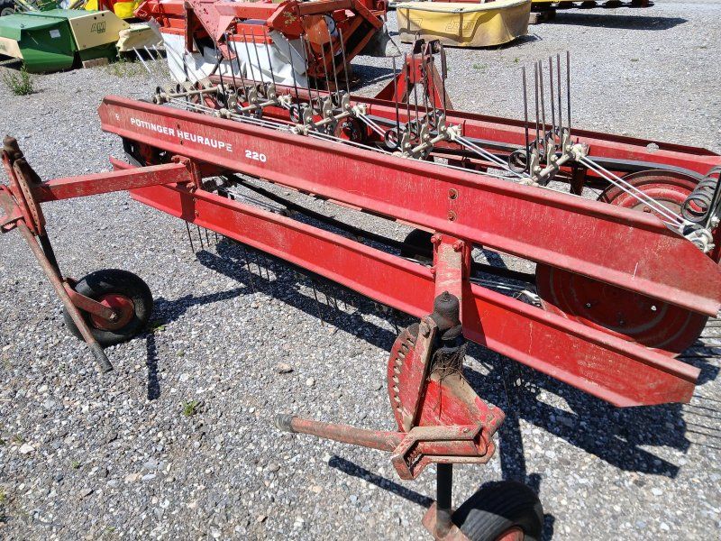Pöttinger Heuraupe 220