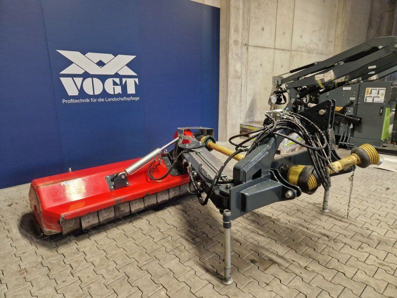 DRAGONE COBRA 200 Seiten /Böschungs für Traktor