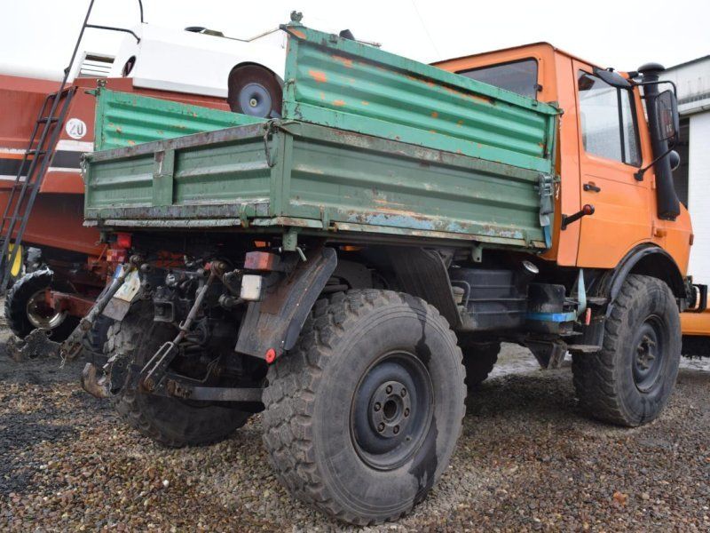 Mercedes-Benz Unimog U1200