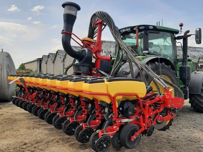 Väderstad TEMPO V12