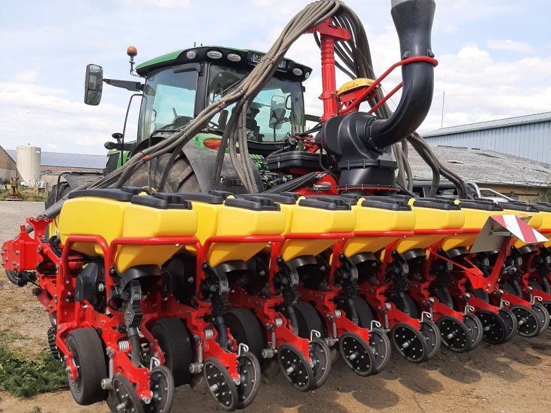 Väderstad TEMPO V12