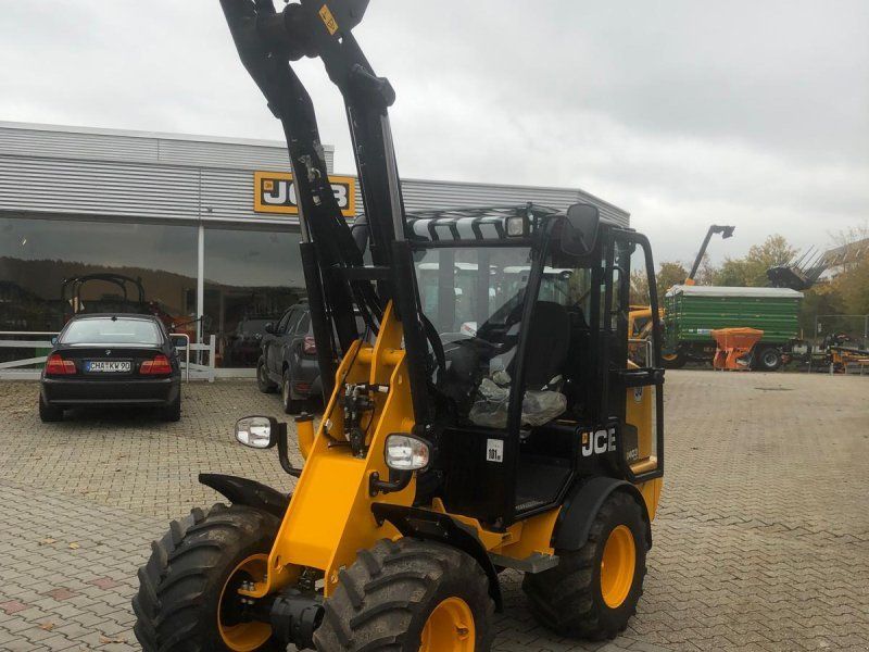 JCB 403 Agri Plus