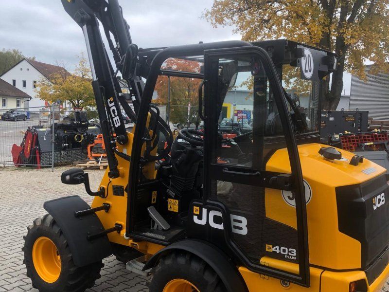 JCB 403 Agri Plus
