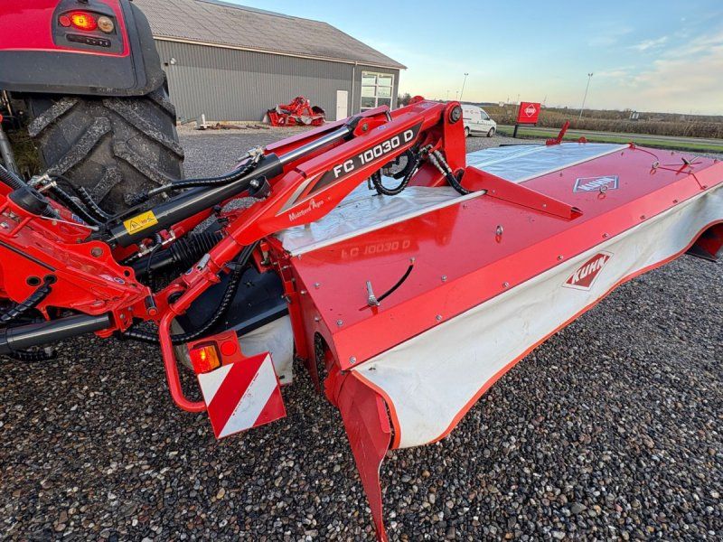 Kuhn FC10030 + FC3525F Skårlægger Med stål finger crimper