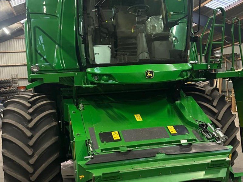 John Deere W660