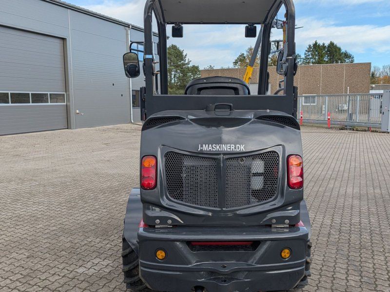 1020 D