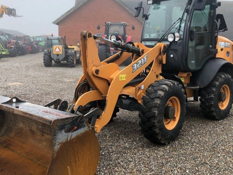 Case IH 321F