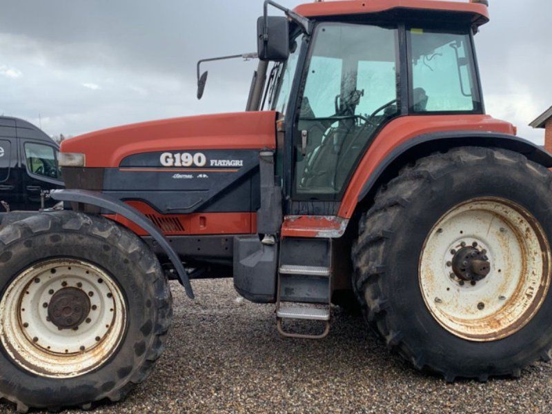 New Holland G190