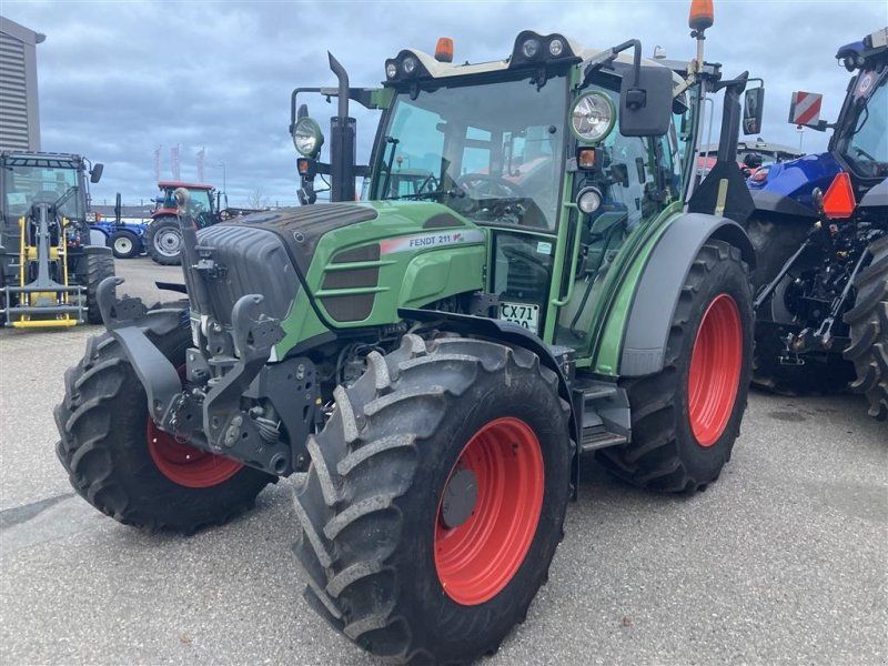 Fendt 211 Vario TMS