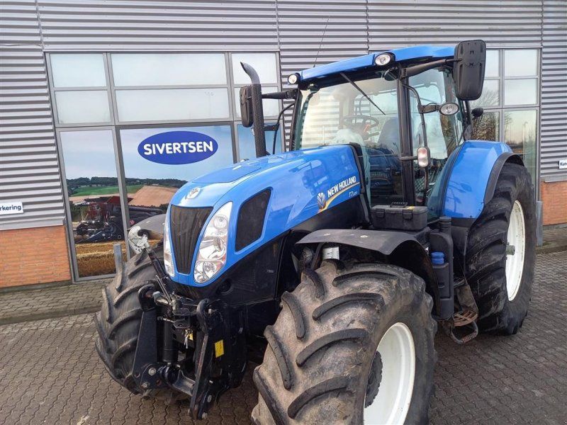 New Holland T7.220