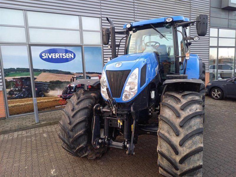 New Holland T7.220