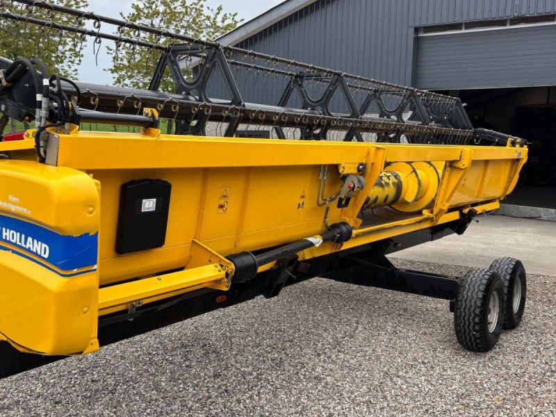 New Holland 24 fod skærebord 24 fod årg