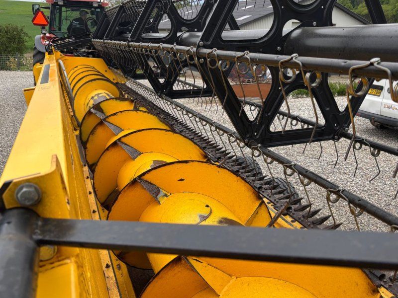 New Holland 24 fod skærebord 24 fod årg