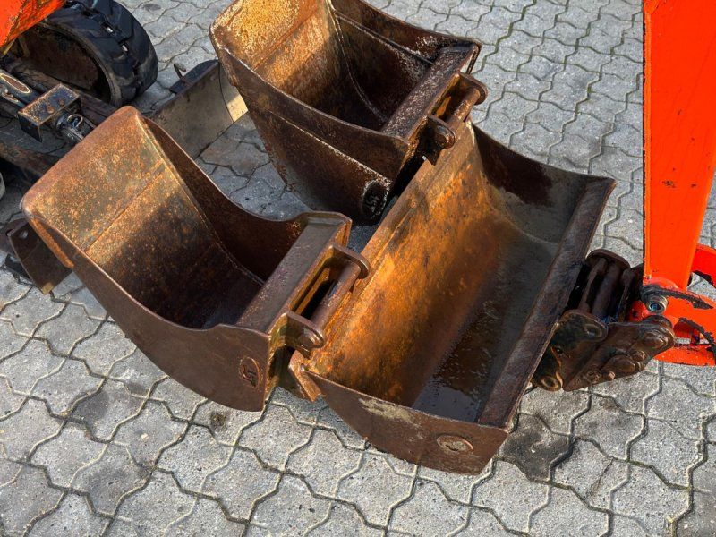 Kubota U10-3 Halvautomatisk s30 fæste og 3 skovle.