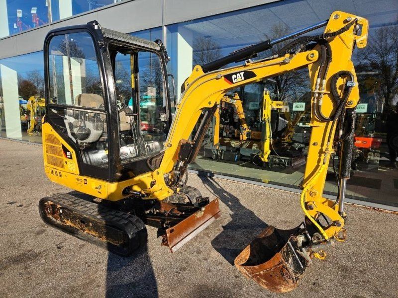 Cat 301.7 D