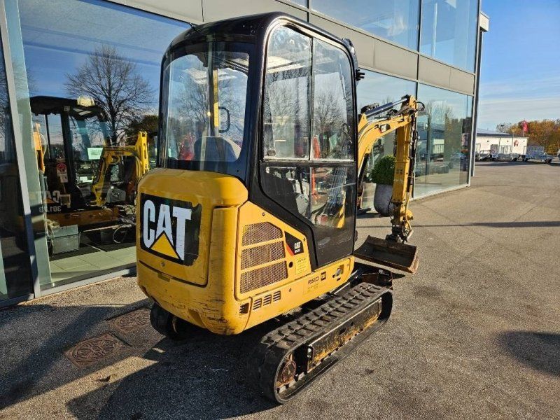 Cat 301.7 D
