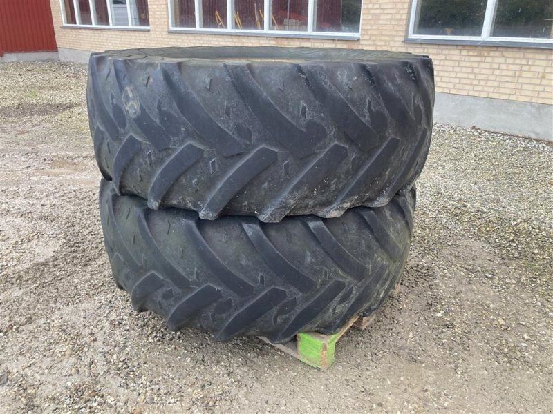 540/65R34