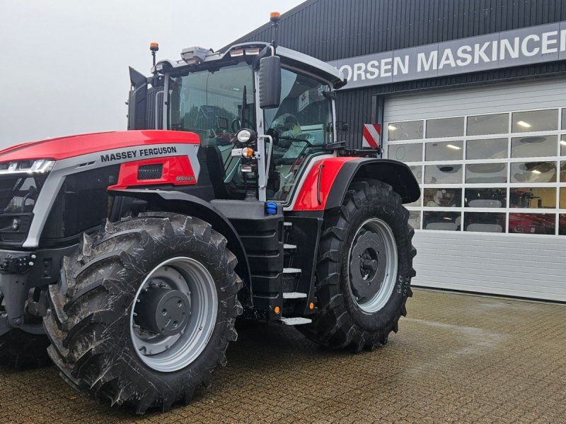 Massey Ferguson 9S.425 Dyna VT clusive Danmarks måske laveste rente!!!