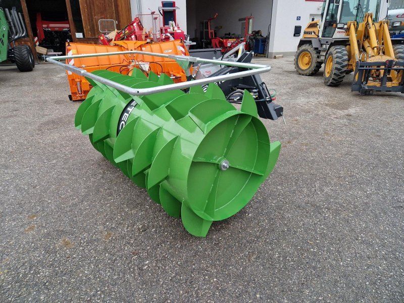 RS M215 F