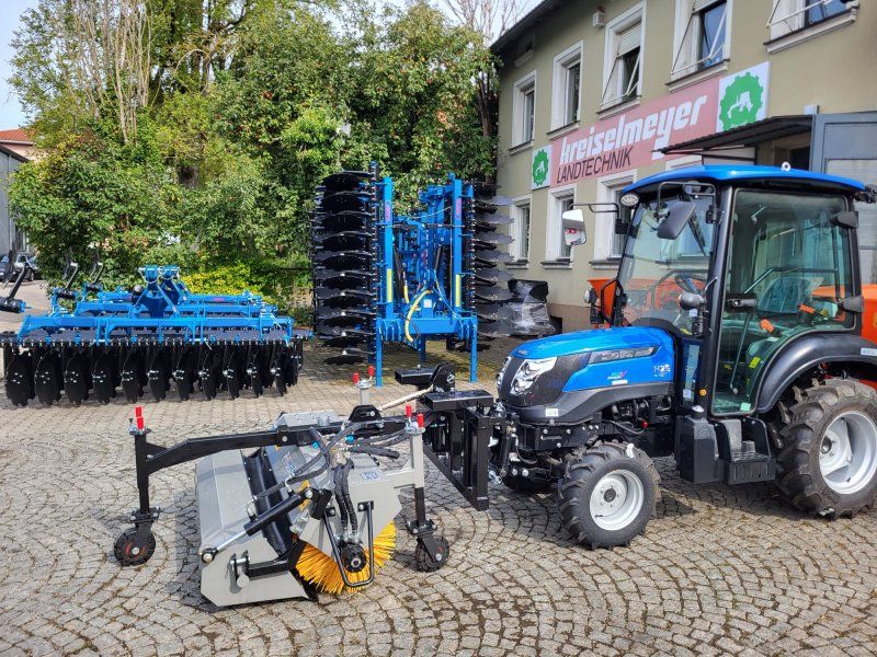 Solis 26 HST + Kabine + Jansen JK-130 Kehrmaschine + StVZO