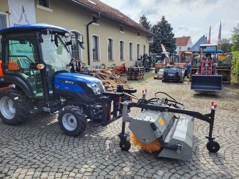 Solis 26 HST + Kabine + Jansen JK-130 Kehrmaschine + StVZO