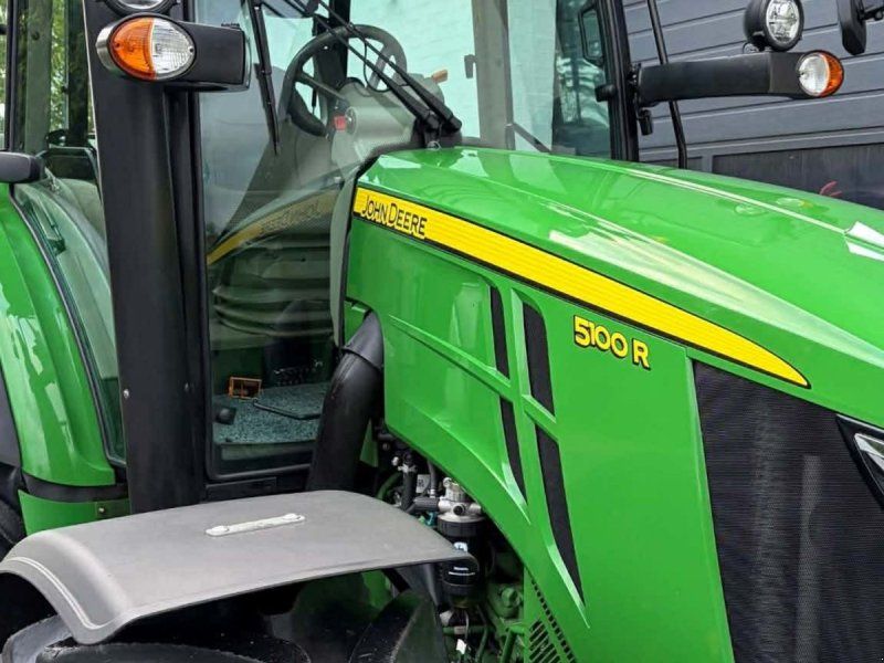 John Deere 5100 R