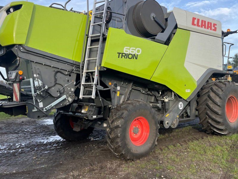 Claas Trion 660