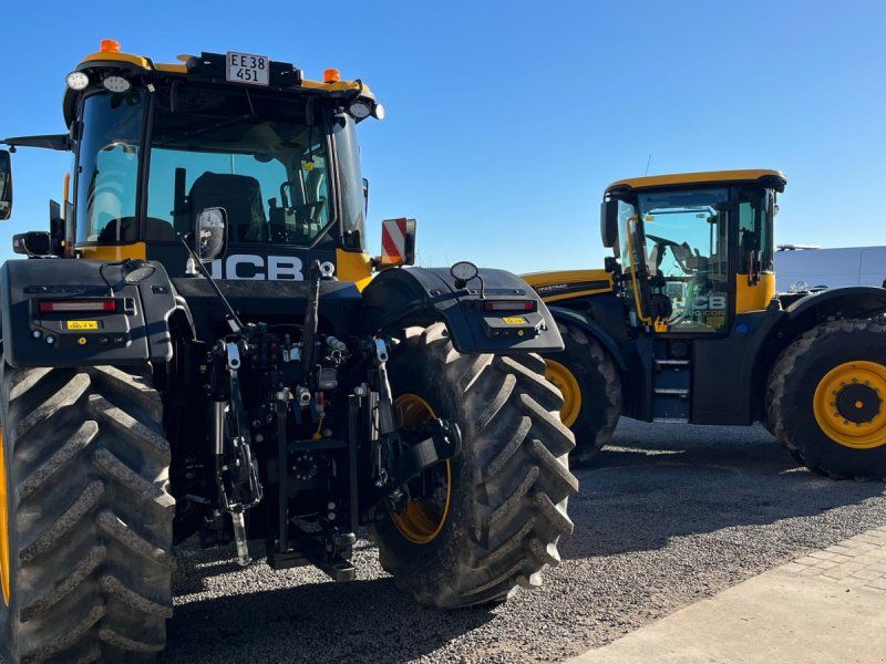 JCB Fastrac 4220 iCON
