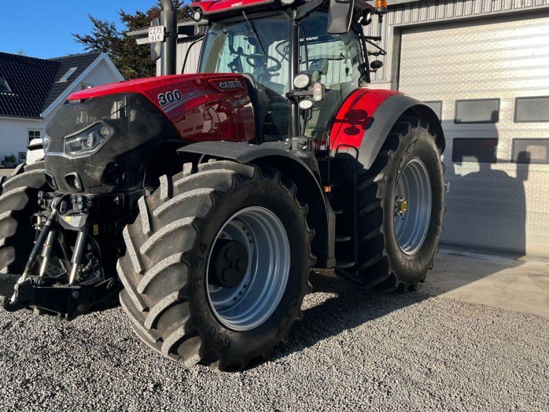 Case IH Optum 300 CVX