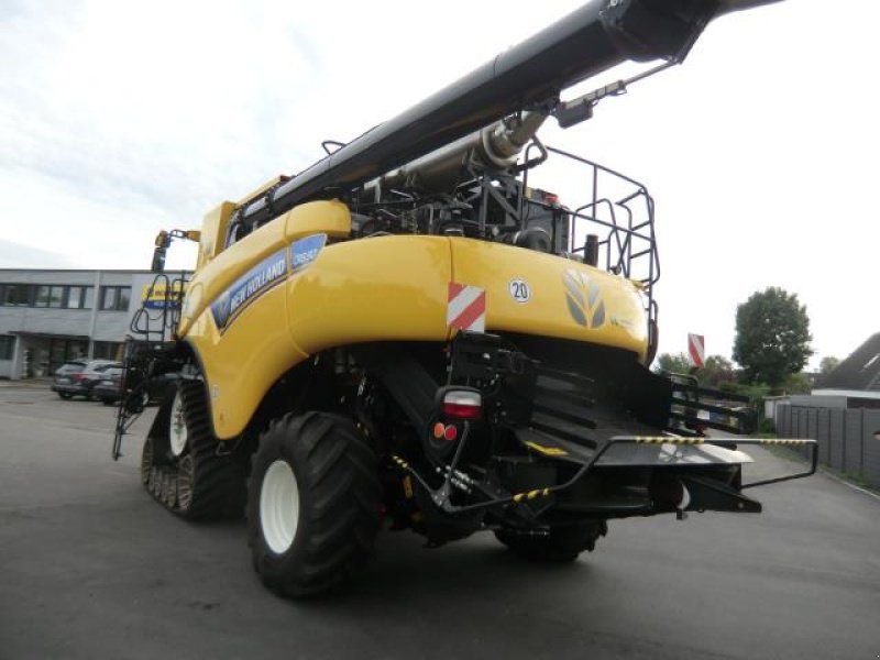 New Holland CR 8.80 STAGE5 RAUPE