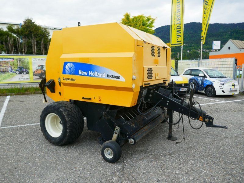 New Holland BR 6090