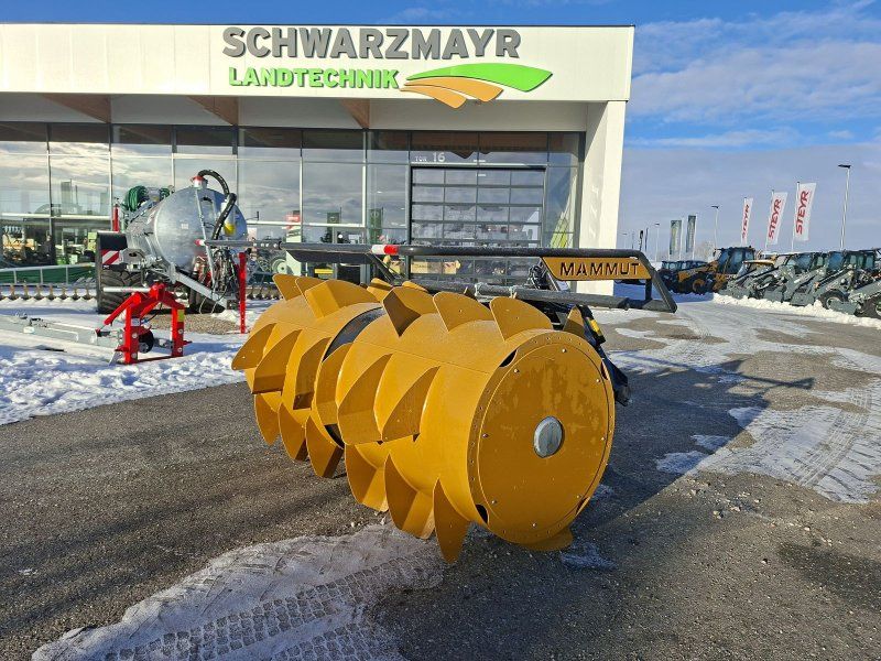 Mammut SF 230 Gigant F-H Siloverteiler