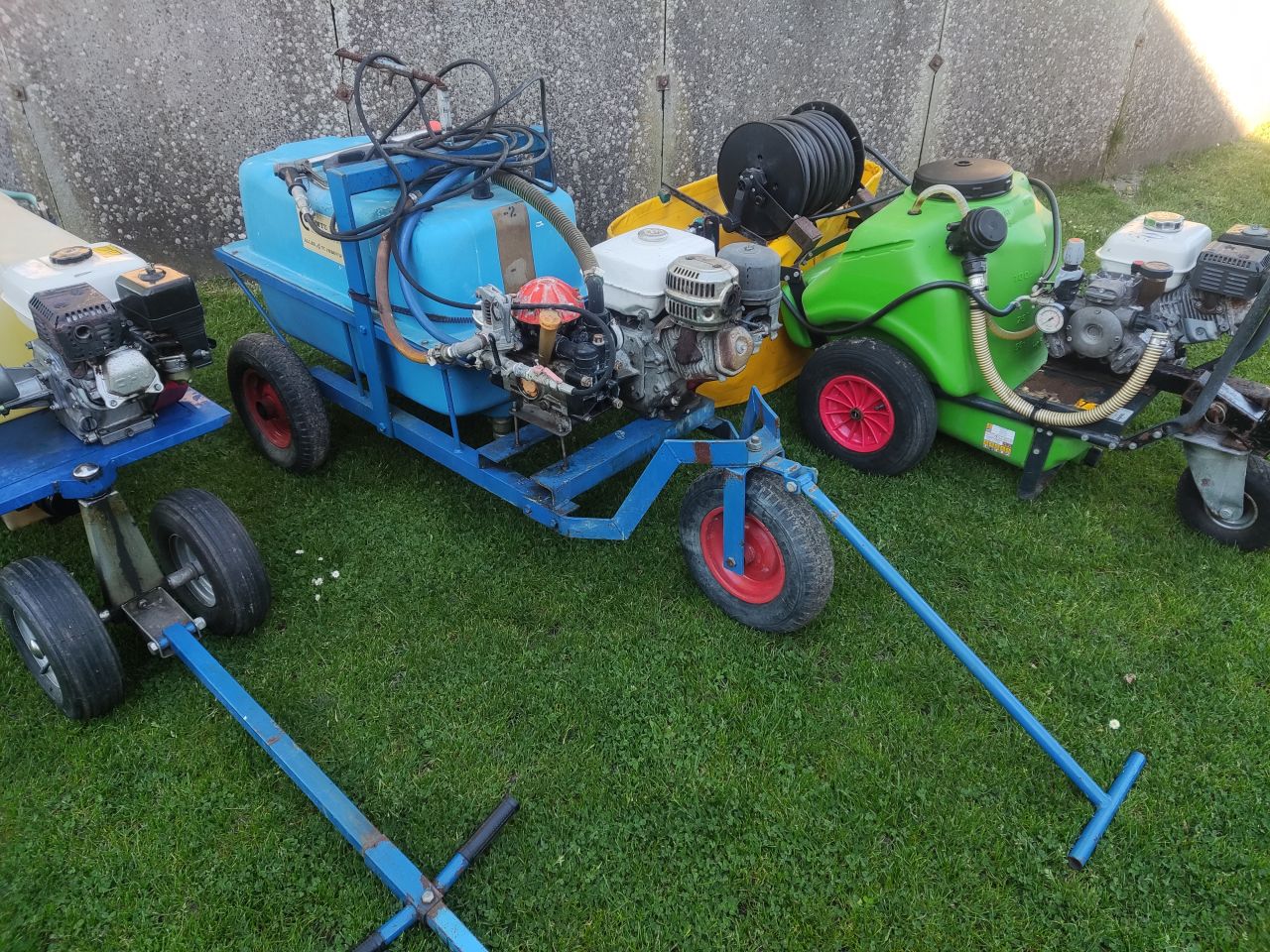 3 motorvatspuiten (Unigreen, Comtu, MM, Honda motoren, etc.)