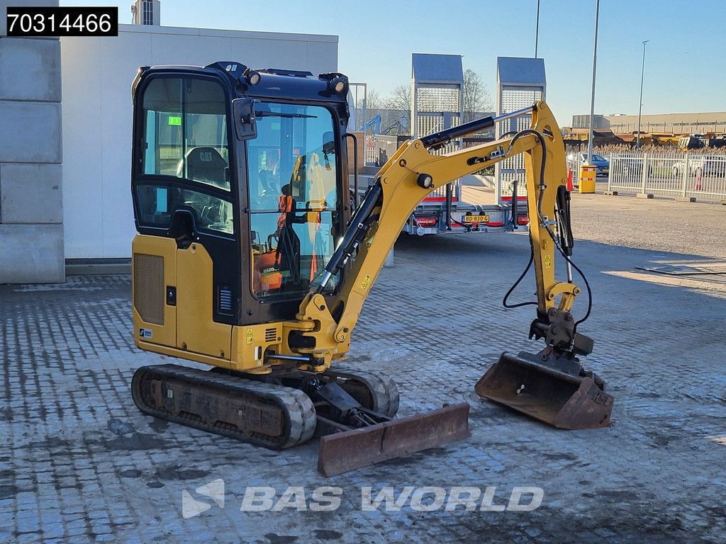 Caterpillar 301.8