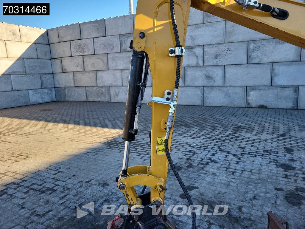 Caterpillar 301.8