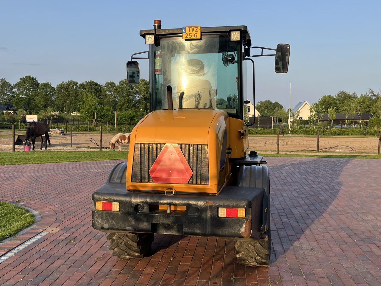 HYTEC ZL12F shovel / wiellader bouwjaar 2019 – cabine – palletvo